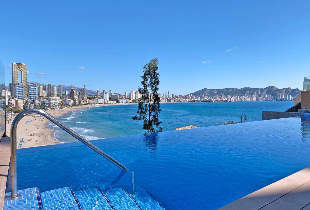 Luxury Apartment With Private Hot Tub By Poniente Beach Benidorm Dış mekan fotoğraf