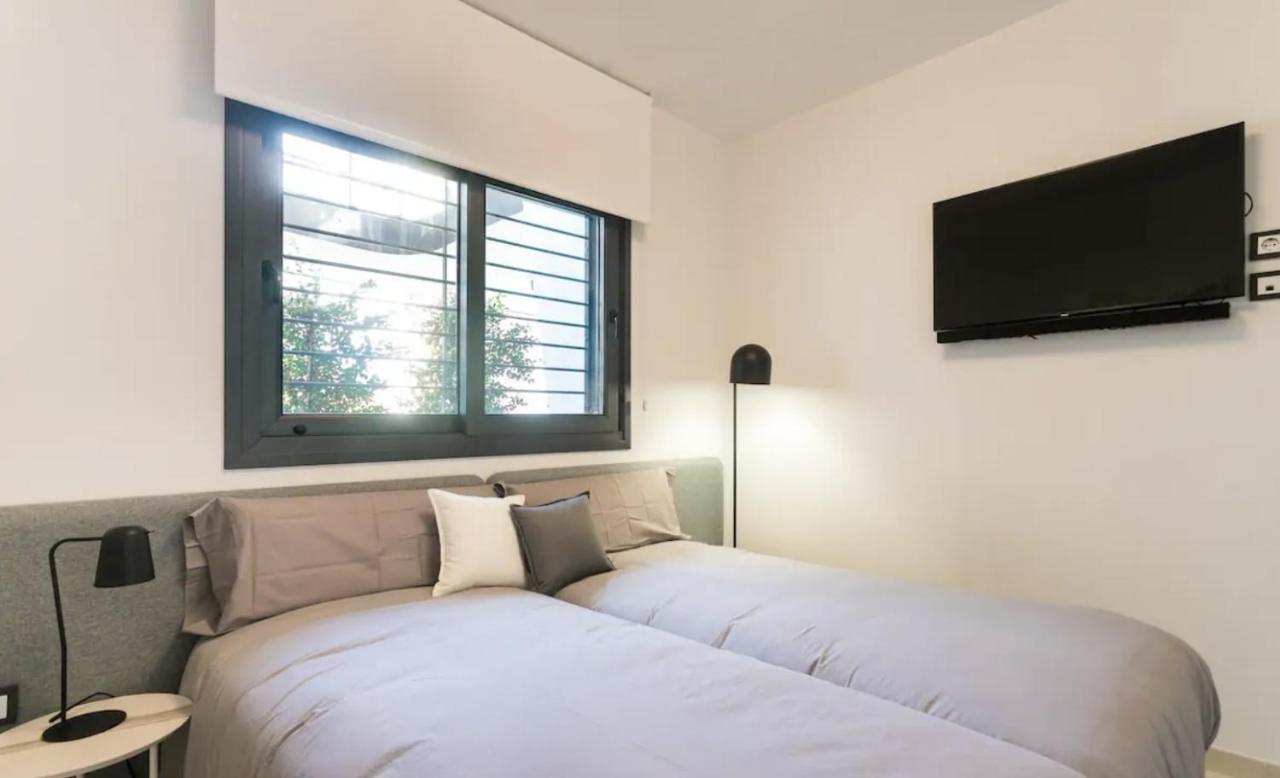 Luxury Apartment With Private Hot Tub By Poniente Beach Benidorm Dış mekan fotoğraf